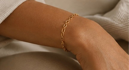 BRACELET